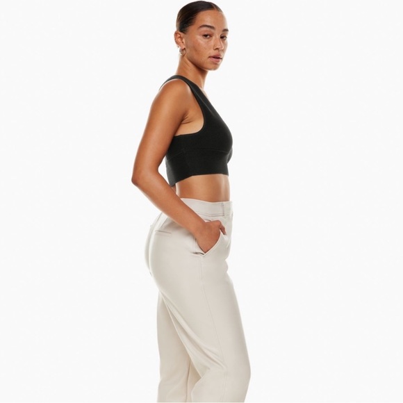 🆕 Aritzia Babaton Black Stretchy Crop Top (Fabric Nylon-Spandex). Small. - Picture 2 of 8